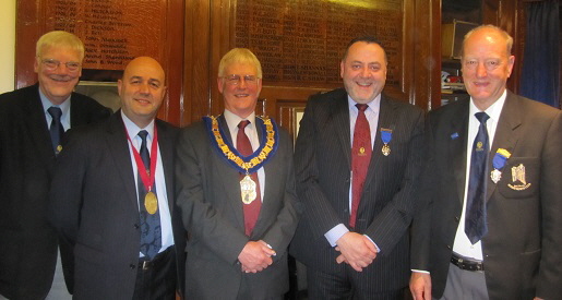 agm13